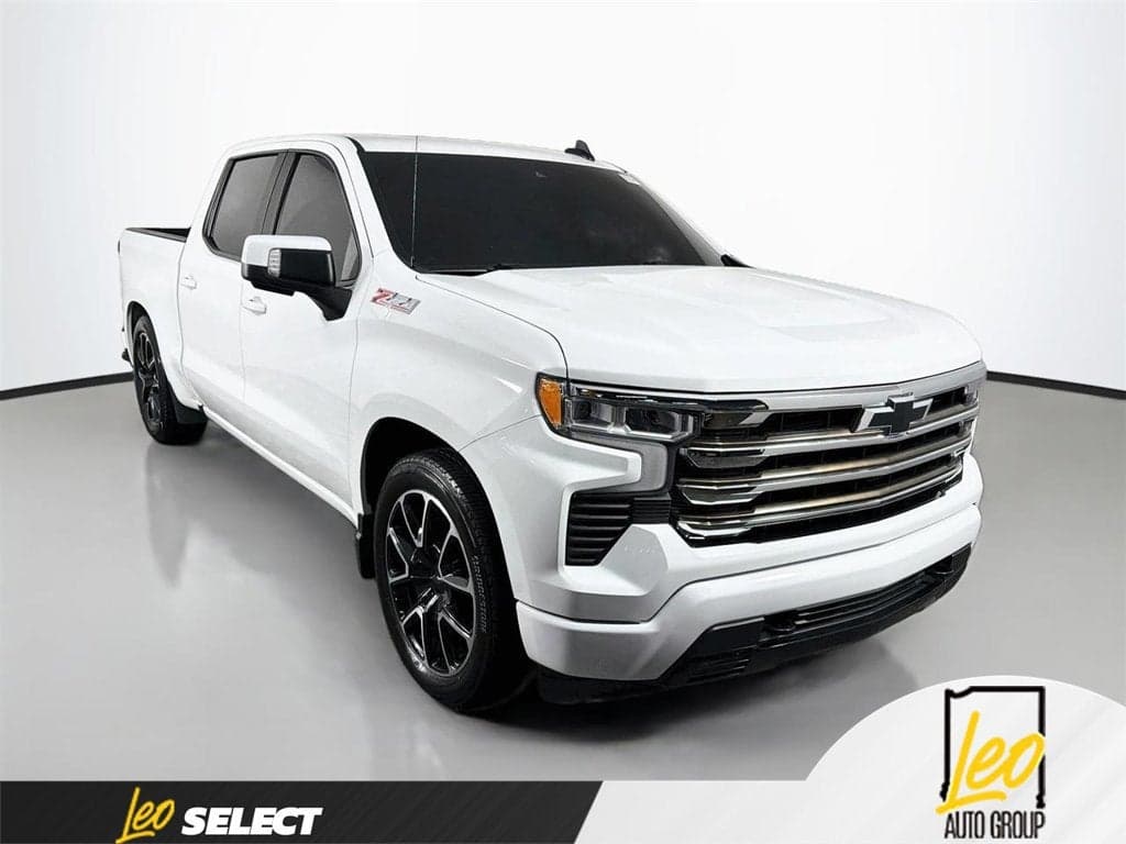 2022 Chevrolet Silverado 1500 RST — photo 1 of 5