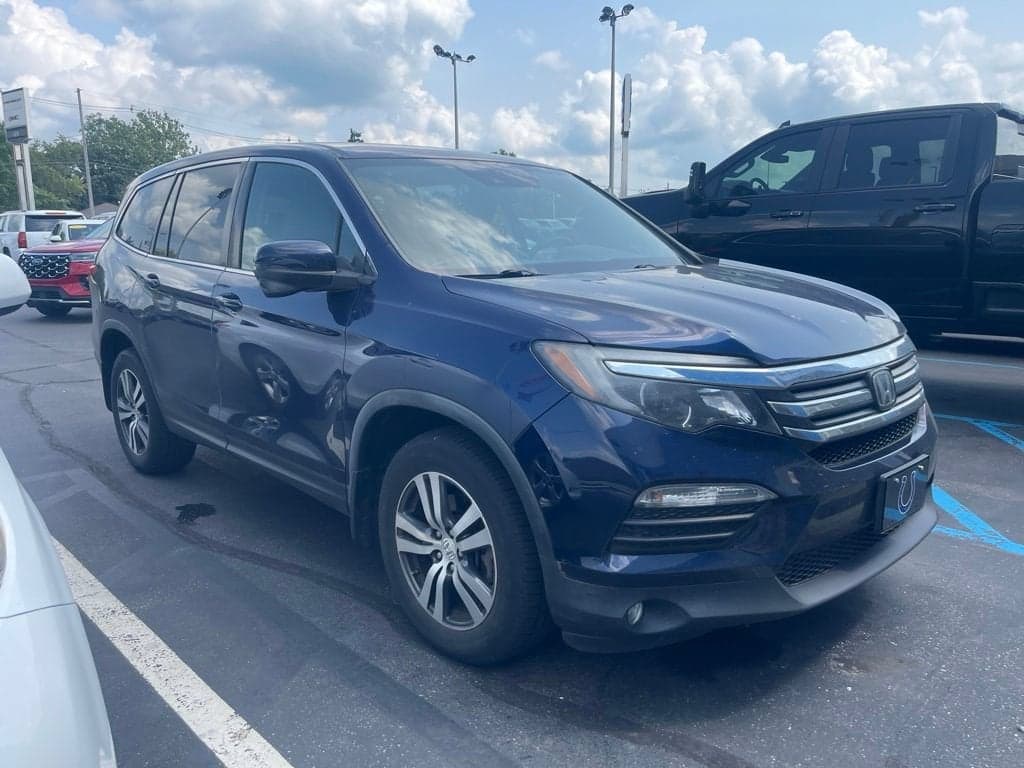 2018 Honda Pilot EX — photo 1 of 4