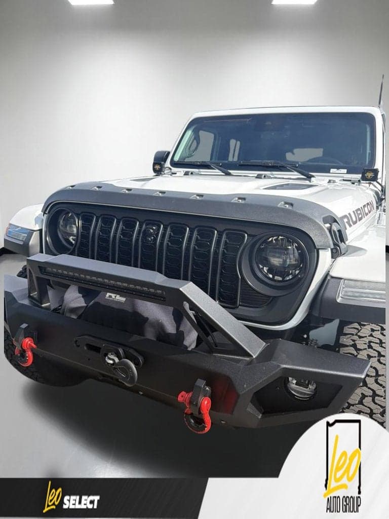 2024 Jeep Wrangler Base — photo 1 of 19