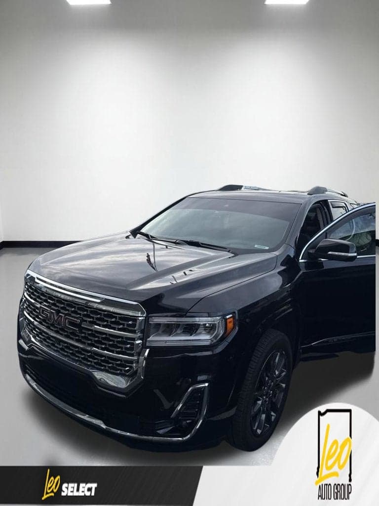2023 GMC Acadia Denali — photo 1 of 14