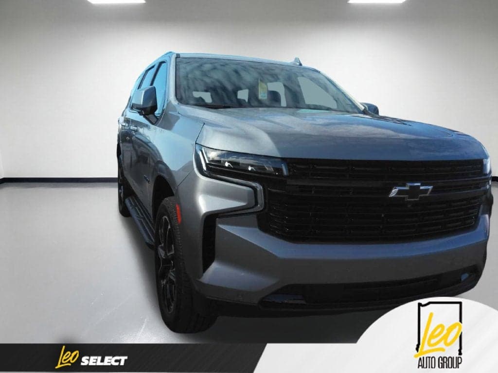 2024 Chevrolet Tahoe RST — photo 1 of 3