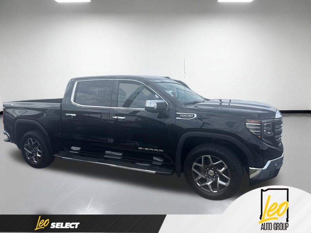 2024 GMC Sierra 1500 SLT — photo 1 of 14