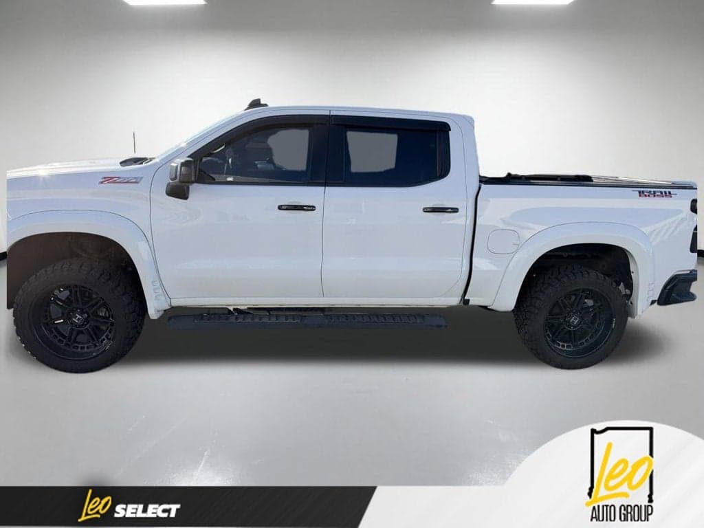 2021 Chevrolet Silverado 1500 LT Trail Boss — photo 1 of 15