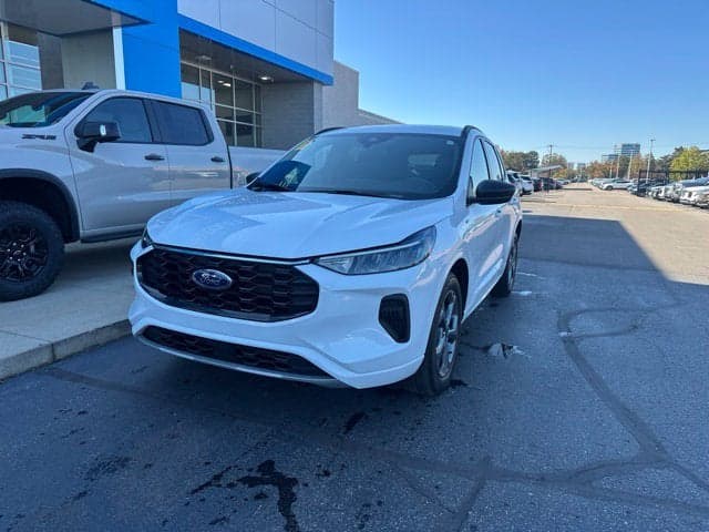 2023 Ford Escape ST-Line — photo 1 of 5