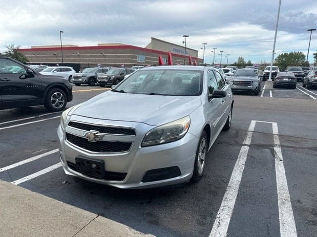 2013 Chevrolet Malibu LS — photo 1 of 5