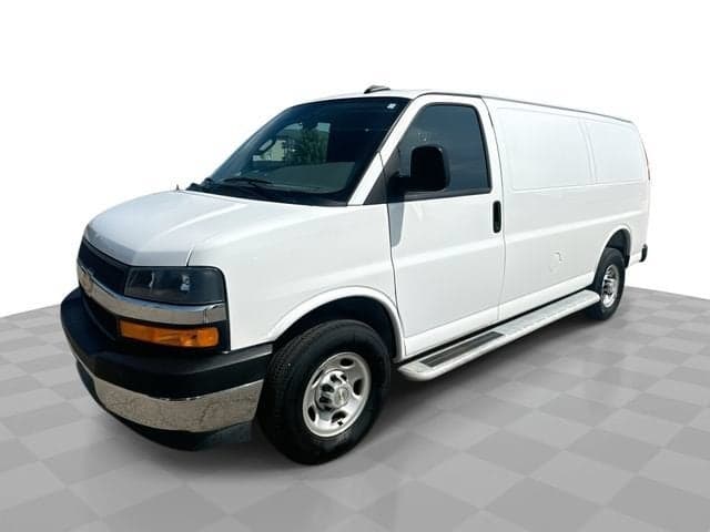 2025 Chevrolet Express Cargo Van Base — photo 1 of 5