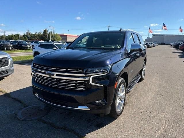 2023 Chevrolet Tahoe Premier — photo 1 of 5