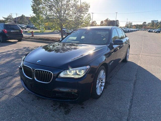 2015 BMW 7 Series 750i xDrive — photo 1 of 5