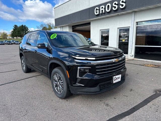 2026 Chevrolet Traverse AWD LT — photo 1 of 5