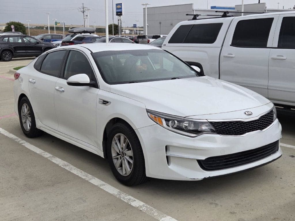 2016 Kia Optima LX — photo 1 of 6