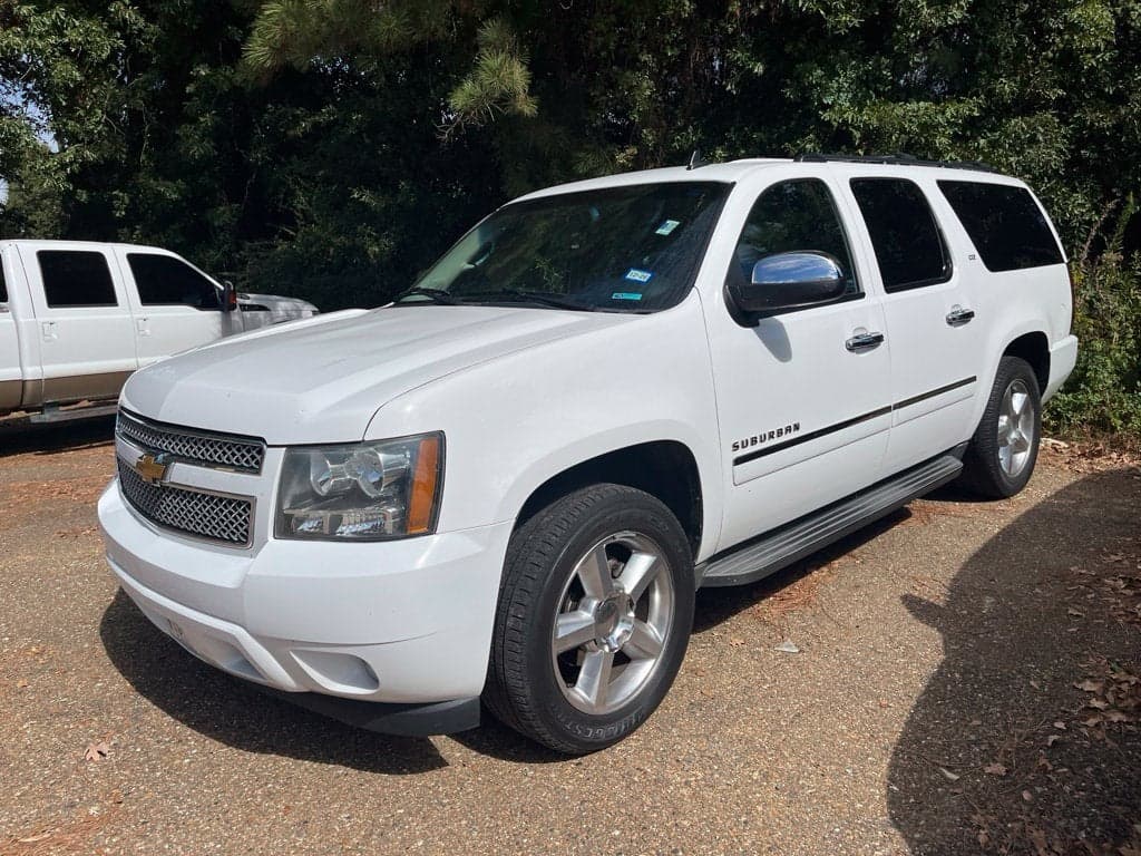 2014 Chevrolet Suburban LTZ — photo 1 of 5