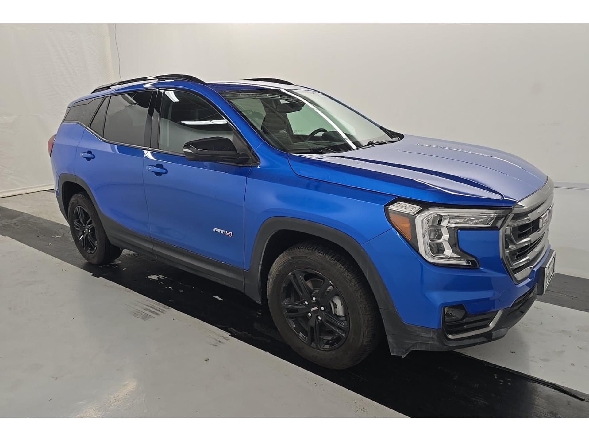 2024 GMC Terrain AT4 — photo 1 of 26