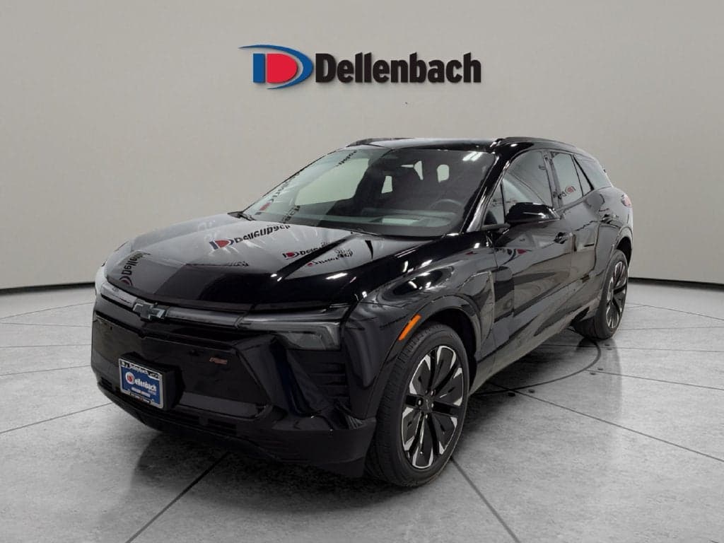 2024 Chevrolet Equinox EV RS — photo 1 of 20