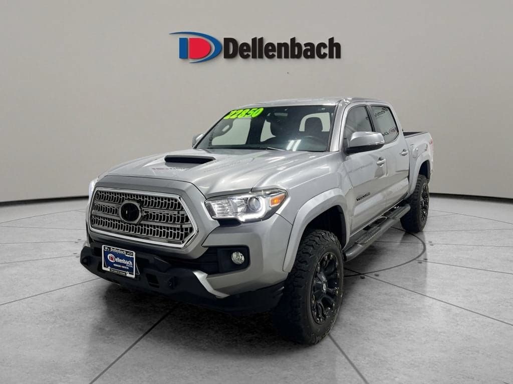 2016 Toyota Tacoma TRD Sport — photo 1 of 20