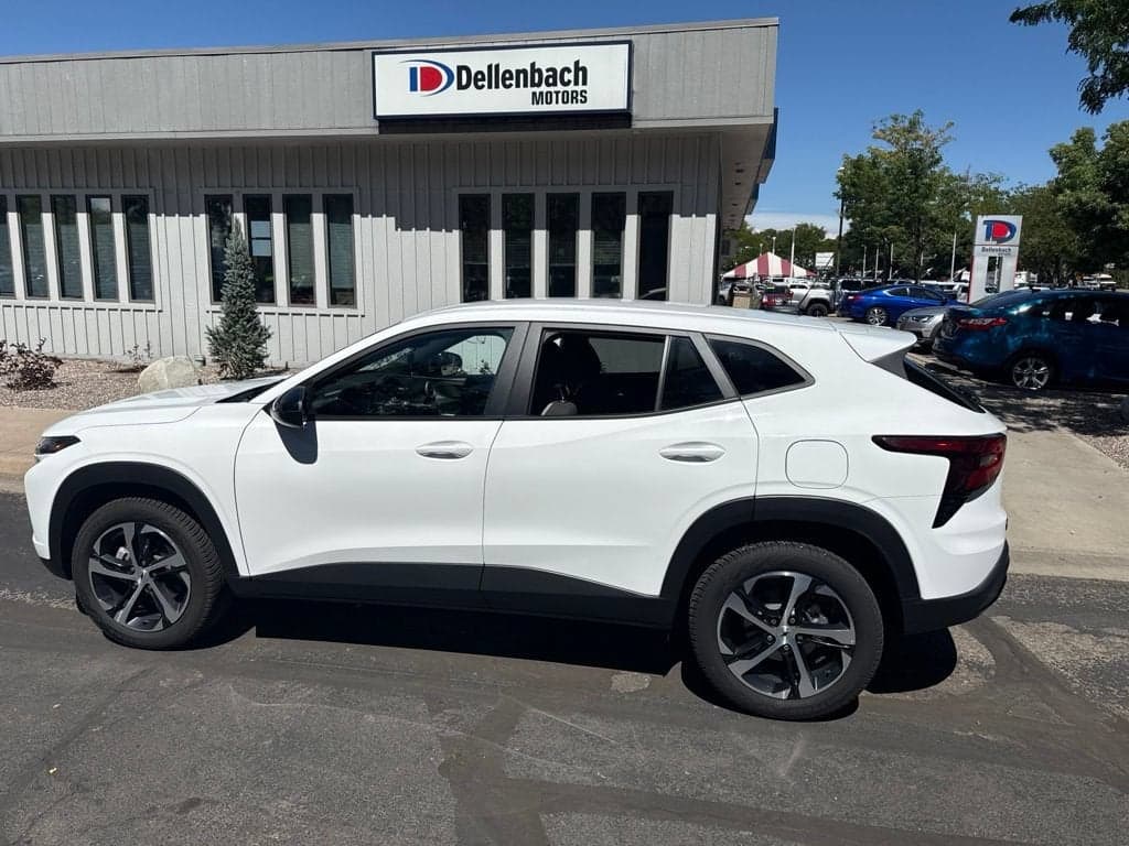 2024 Chevrolet Trax 1RS — photo 1 of 5