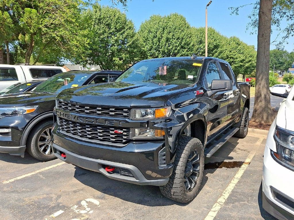 2019 Chevrolet Silverado 1500 Custom Trail Boss — photo 1 of 21