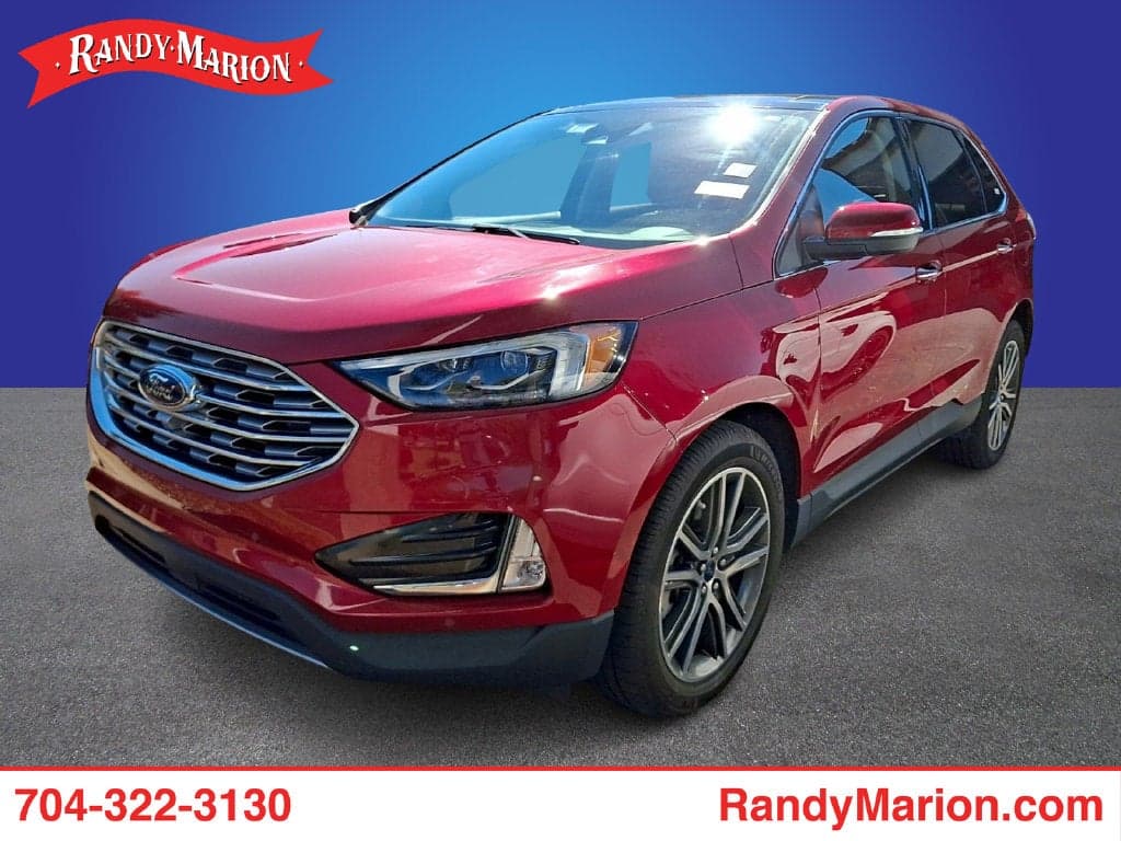 2022 Ford Edge Titanium — photo 1 of 5
