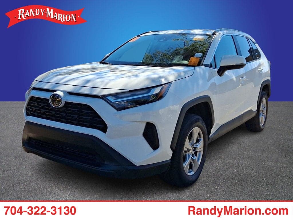 2025 Toyota RAV4 XLE — photo 1 of 5