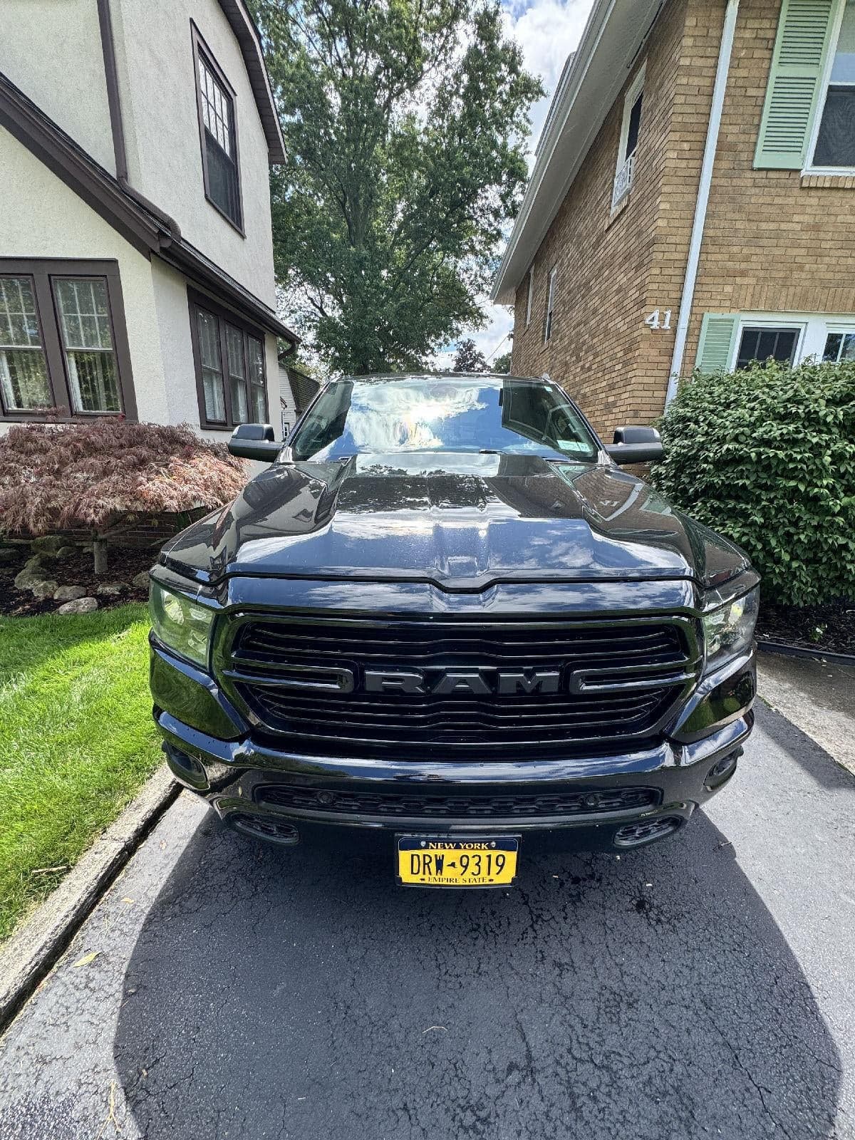 2020 RAM 1500 Big Horn — photo 1 of 9