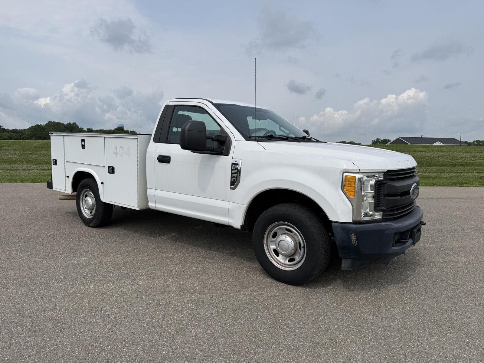 2017 Ford F-250 XL — photo 1 of 10