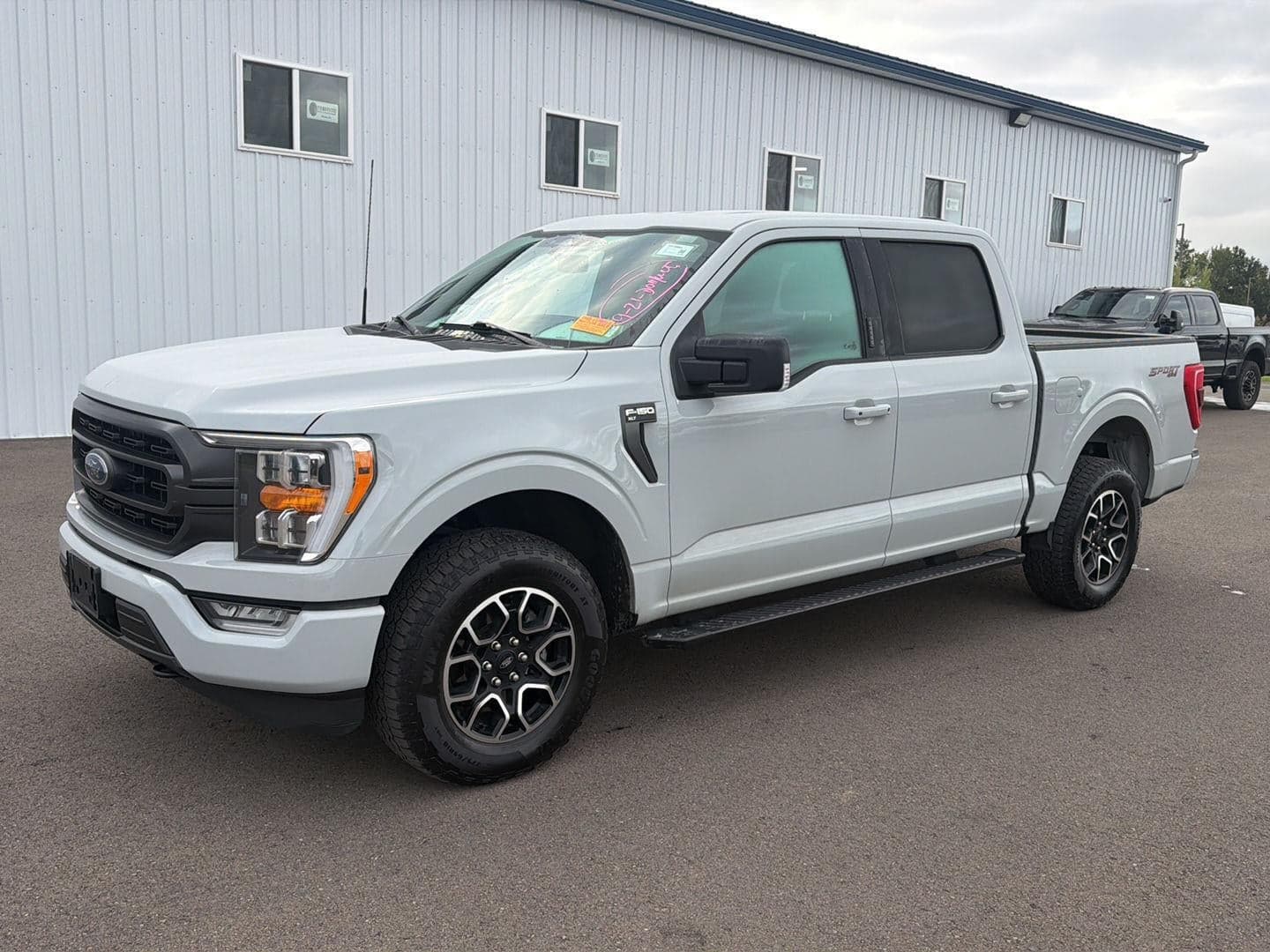 2023 Ford F-150 XLT — photo 1 of 7