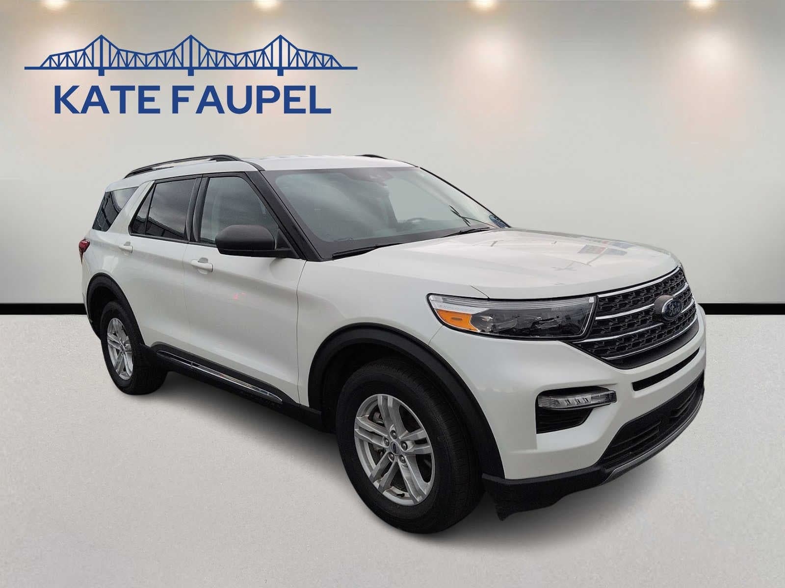 2023 Ford Explorer XLT — photo 1 of 20