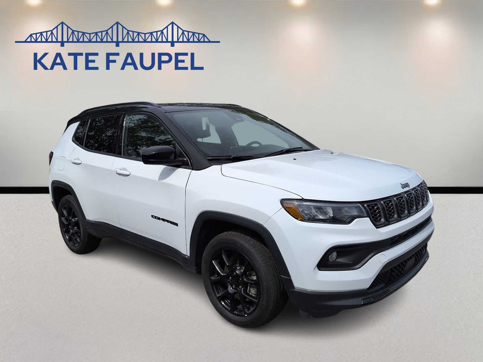2024 Jeep Compass Latitude — photo 1 of 20