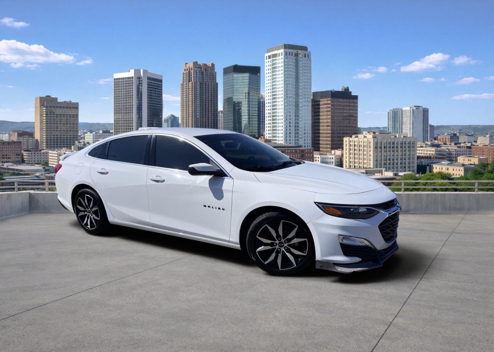 2020 Chevrolet Malibu RS — photo 1 of 36