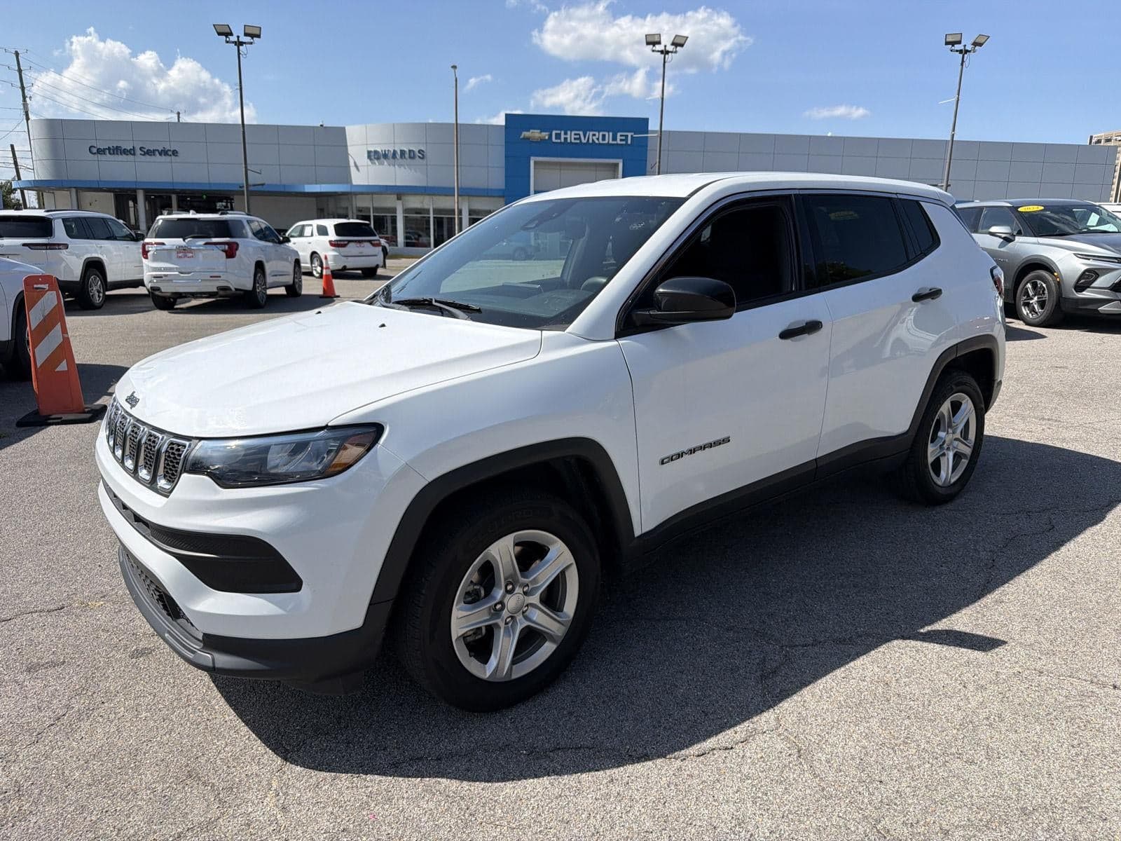 2023 Jeep Compass Sport — photo 1 of 16