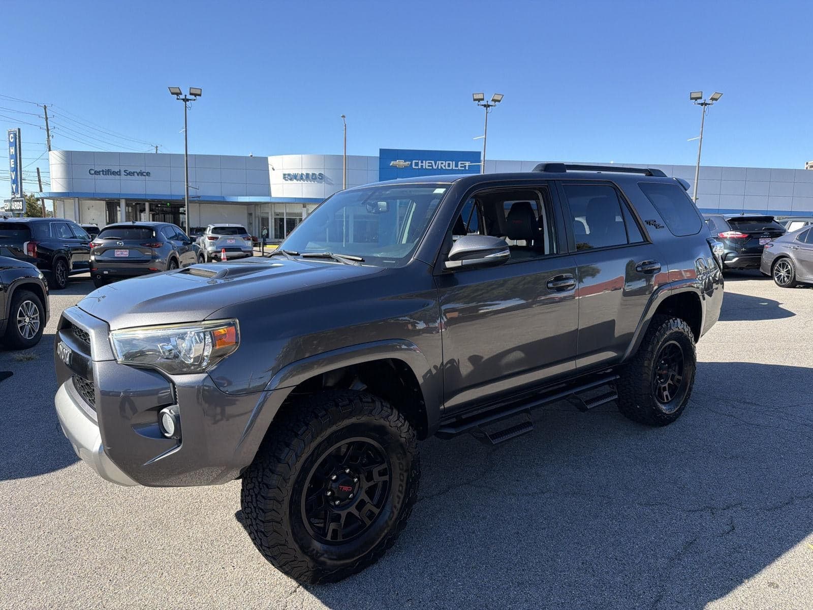 2019 Toyota 4Runner SR5 — photo 1 of 24