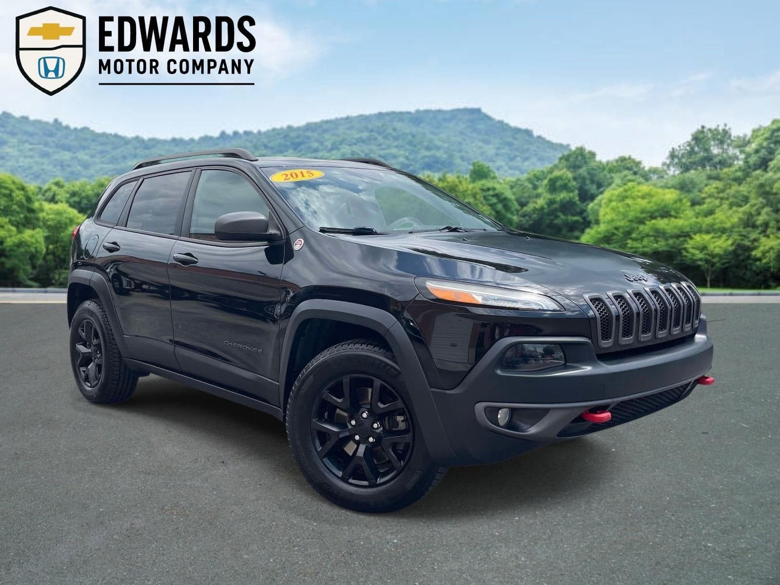 2015 Jeep Cherokee Trailhawk — photo 1 of 29