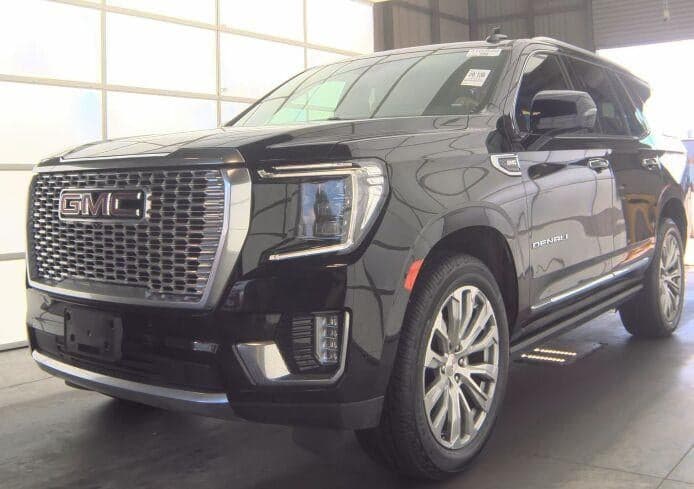 2023 GMC Yukon Denali — photo 1 of 15
