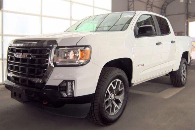 2022 GMC Canyon 4WD AT4 w/Cloth — photo 1 of 12