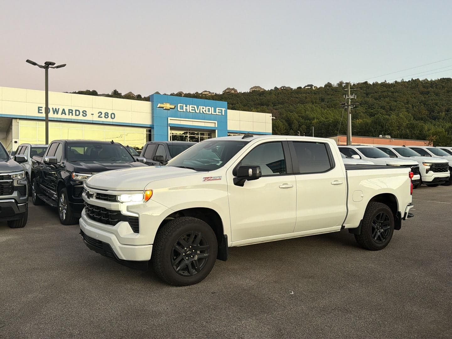 2025 Chevrolet Silverado 1500 RST — photo 1 of 5