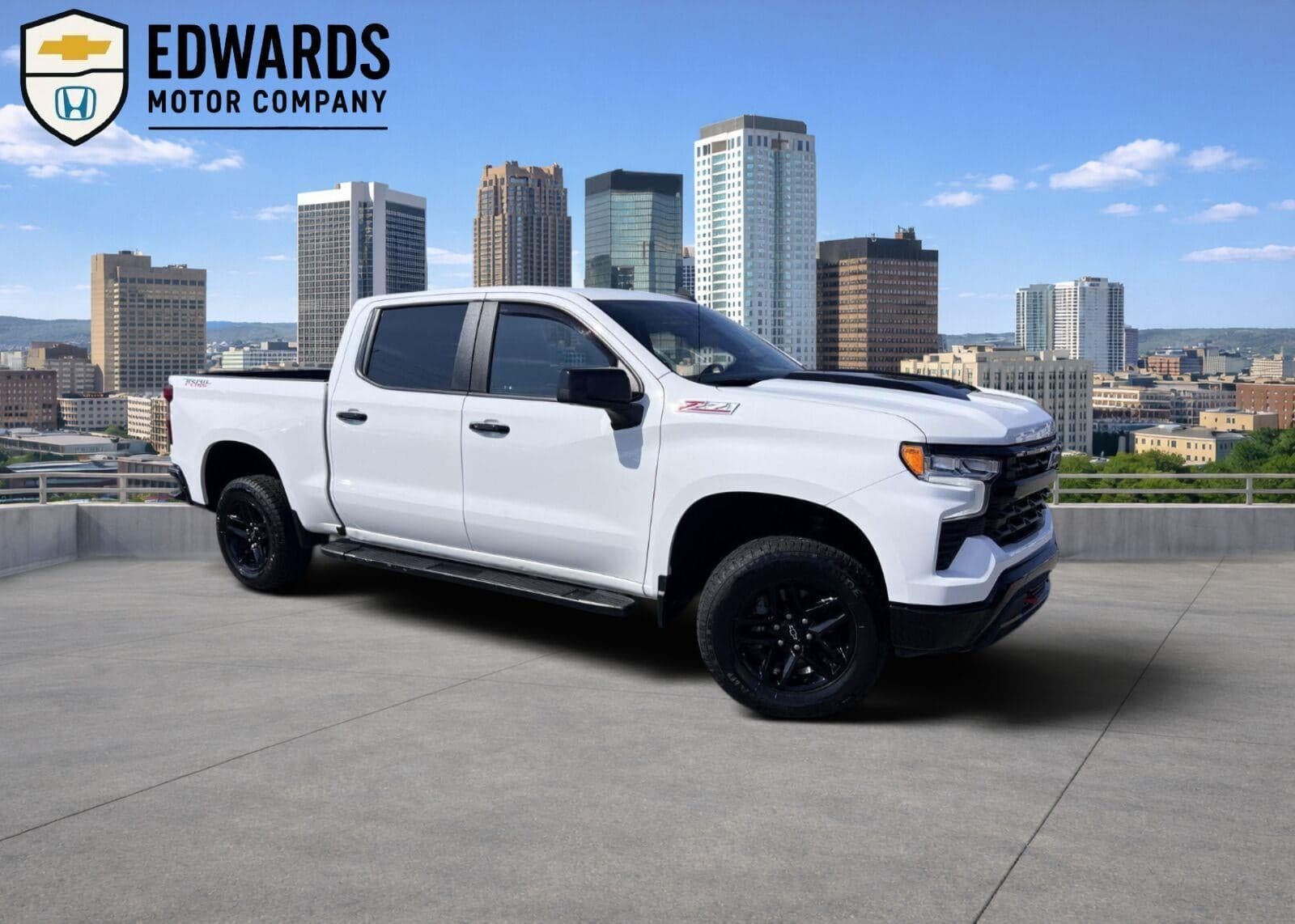 2023 Chevrolet Silverado 1500 LT Trail Boss — photo 1 of 5