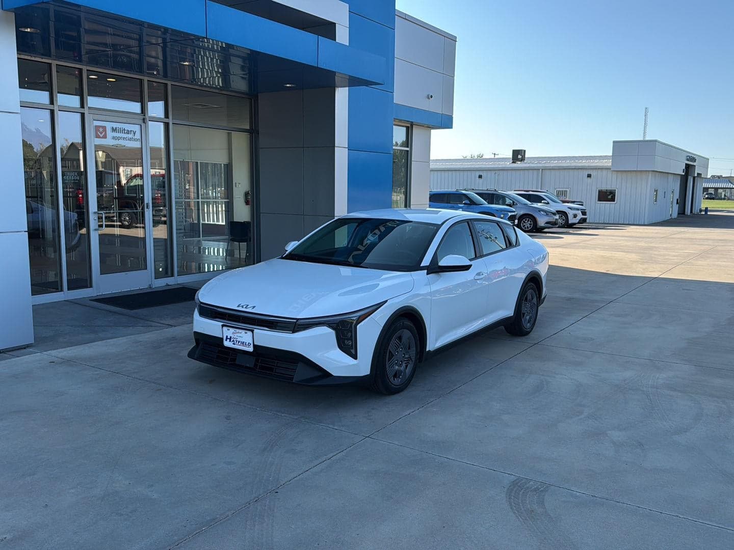 2025 Kia K4 LX — photo 1 of 21