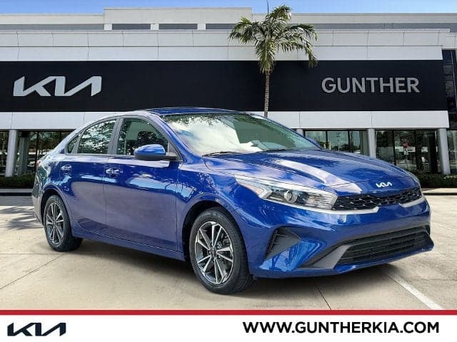 2023 Kia Forte LXS — photo 1 of 5
