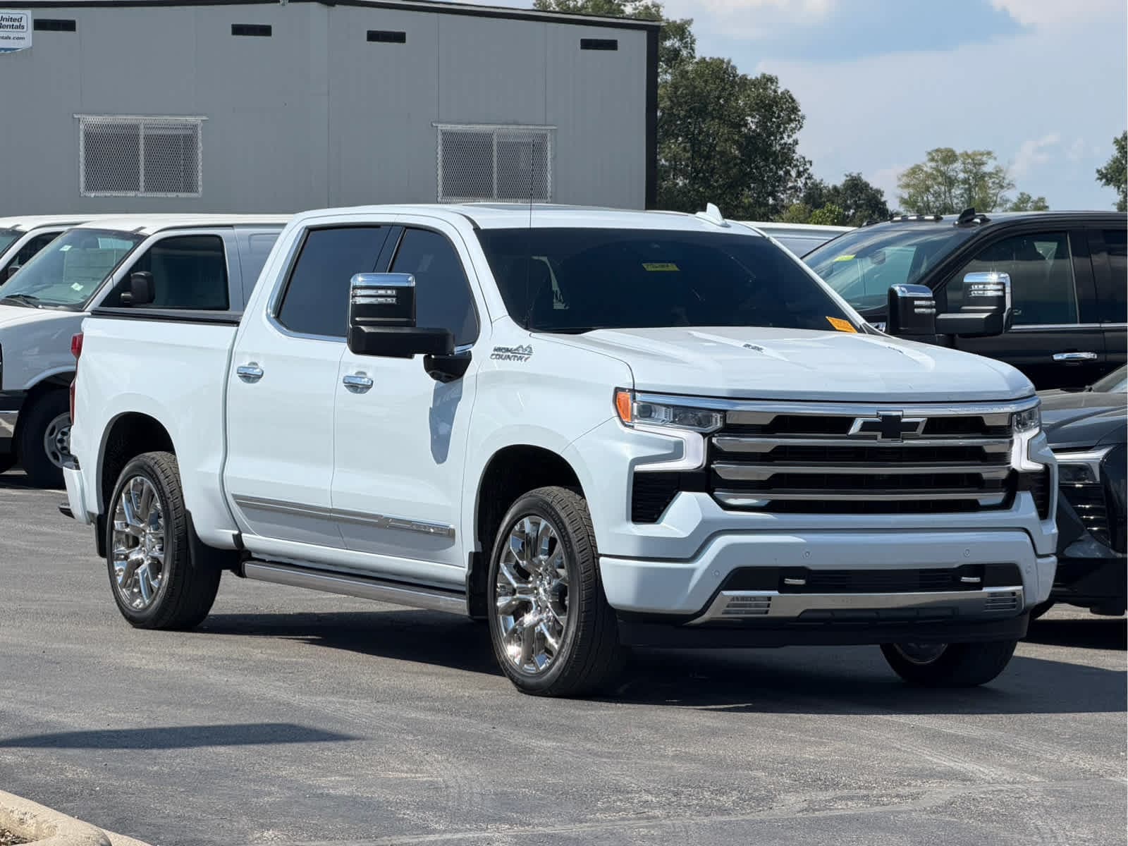 2026 Chevrolet Silverado 1500 High Country — photo 1 of 33