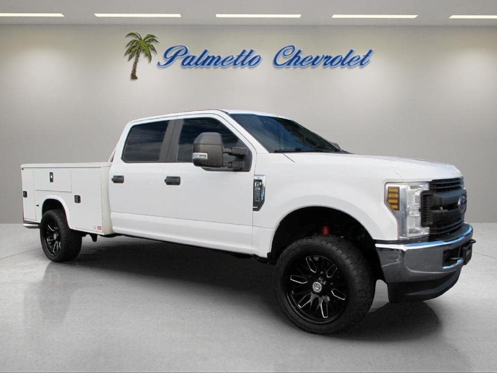 2019 Ford Super Duty F-250 SRW XL — photo 1 of 25