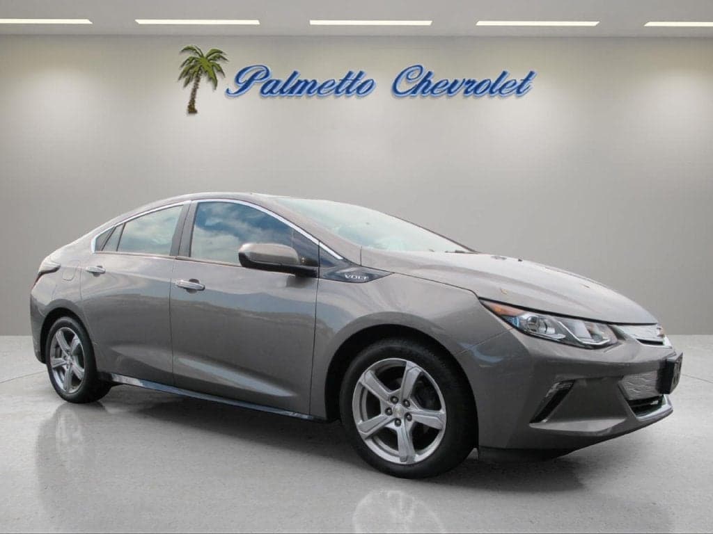 2017 Chevrolet Volt LT — photo 1 of 5