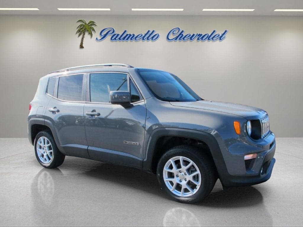 2020 Jeep Renegade Latitude — photo 1 of 25