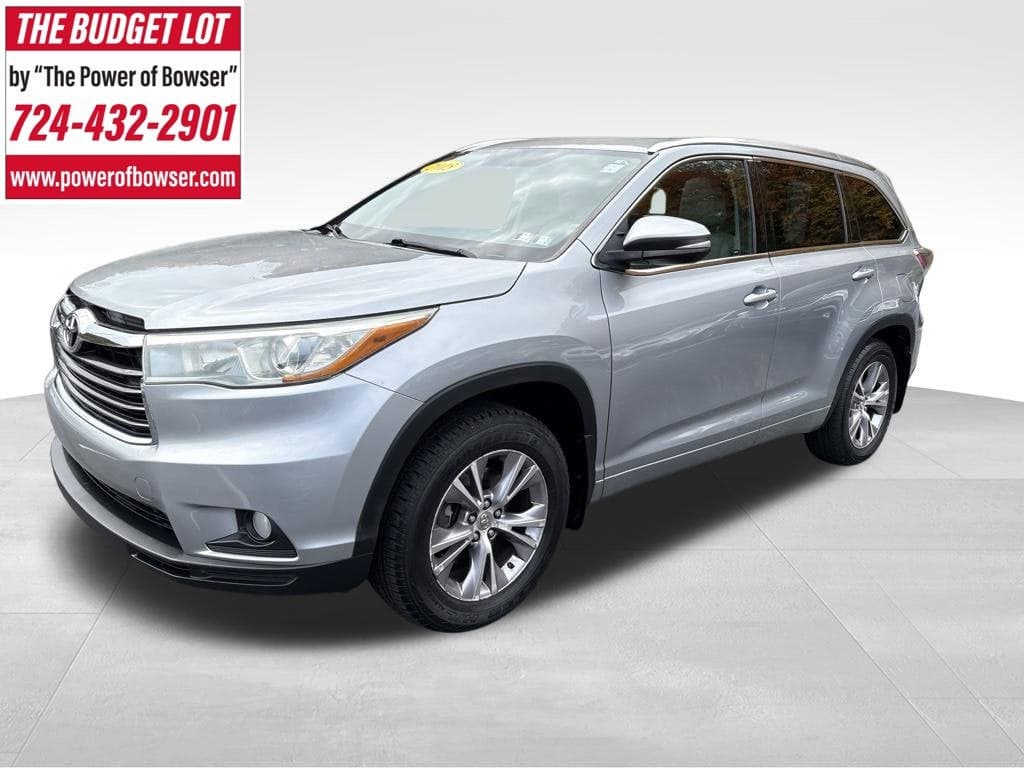 2015 Toyota Highlander Base — photo 1 of 5