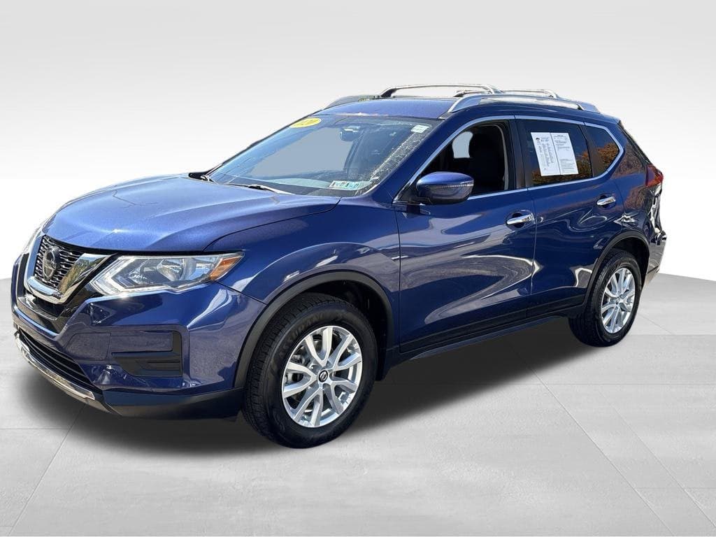 2020 Nissan Rogue SV — photo 1 of 5