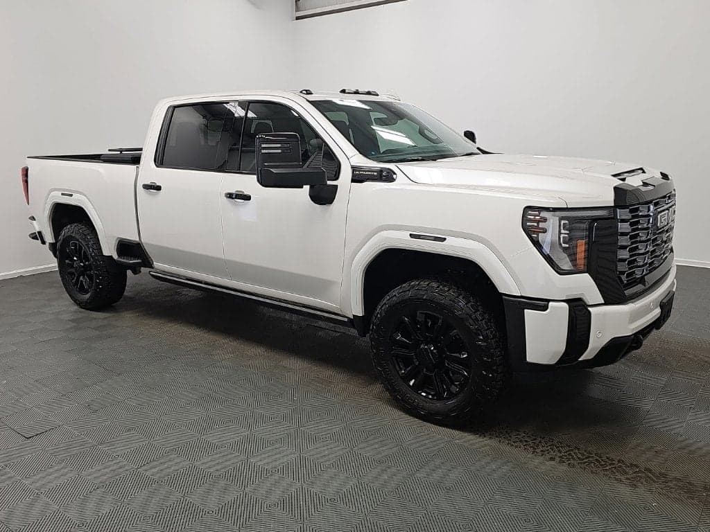 2025 GMC Sierra 2500HD Denali Ultimate — photo 1 of 5
