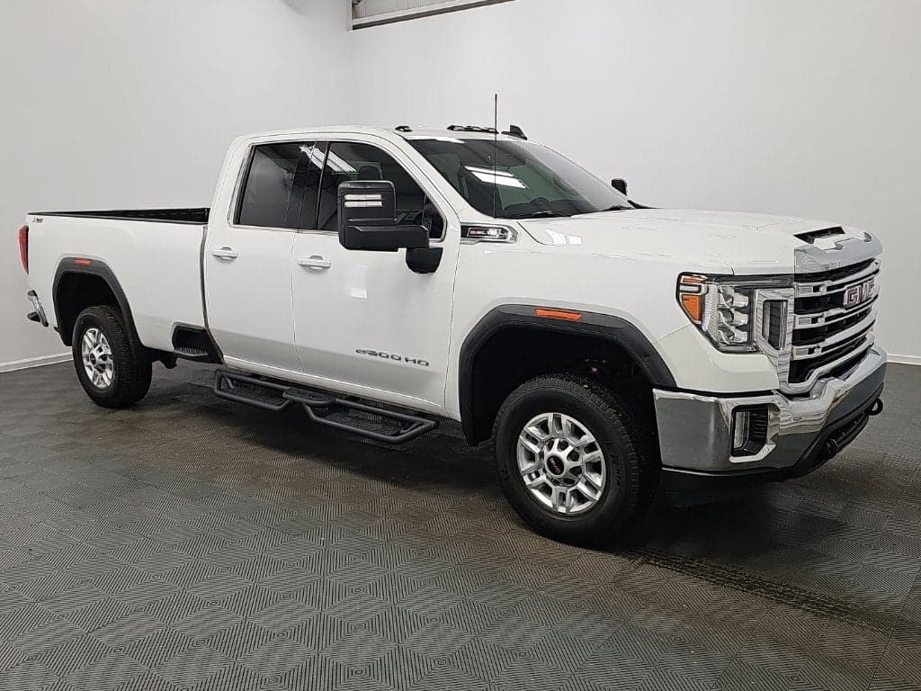 2022 GMC Sierra 2500HD SLE — photo 1 of 5