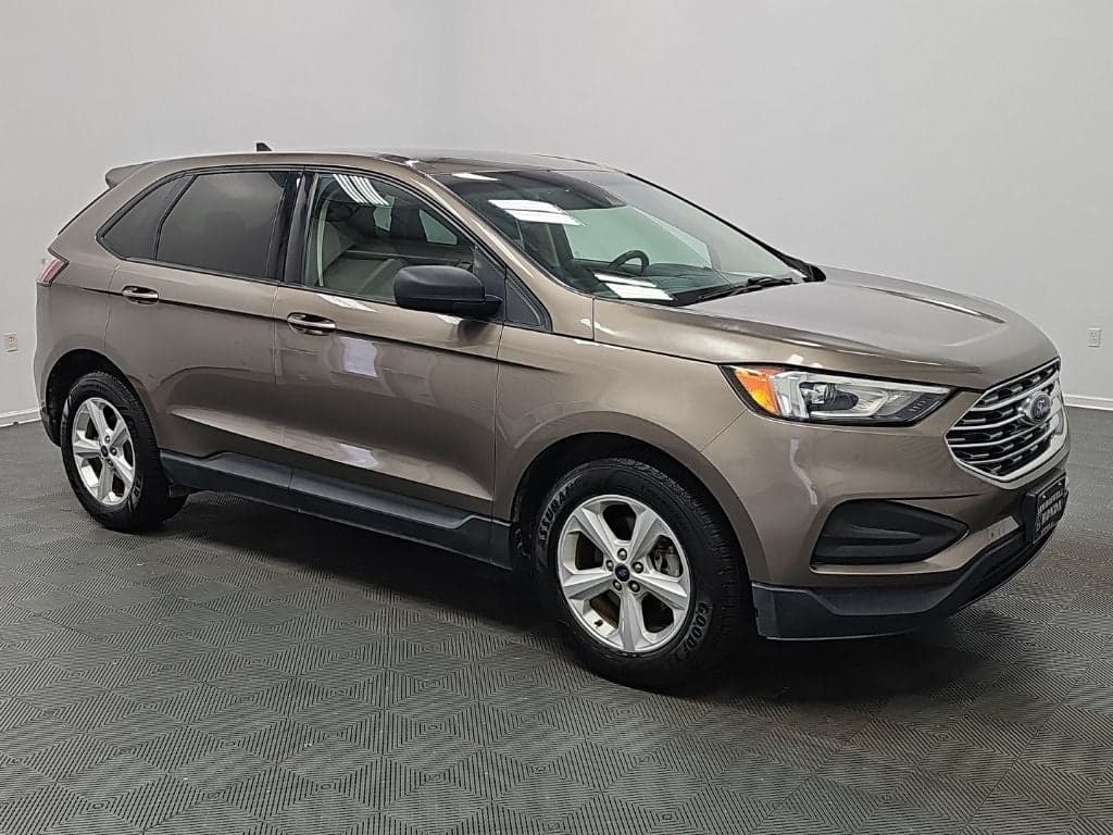 2019 Ford Edge SE — photo 1 of 59