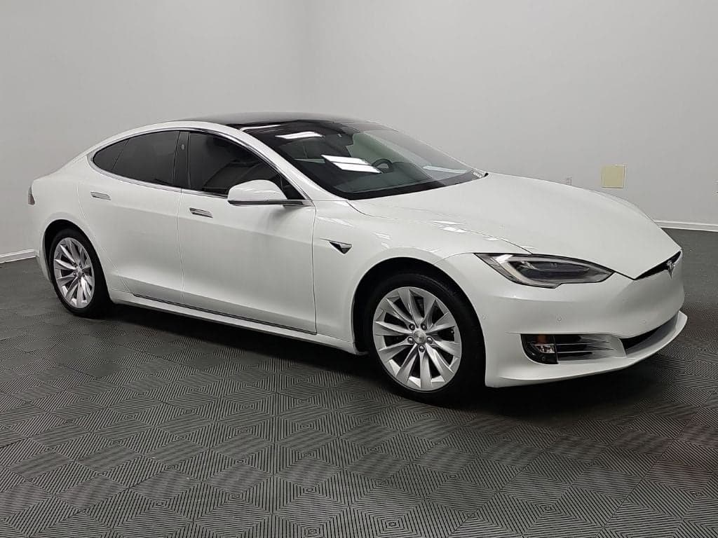 2020 Tesla Model S Long Range — photo 1 of 56
