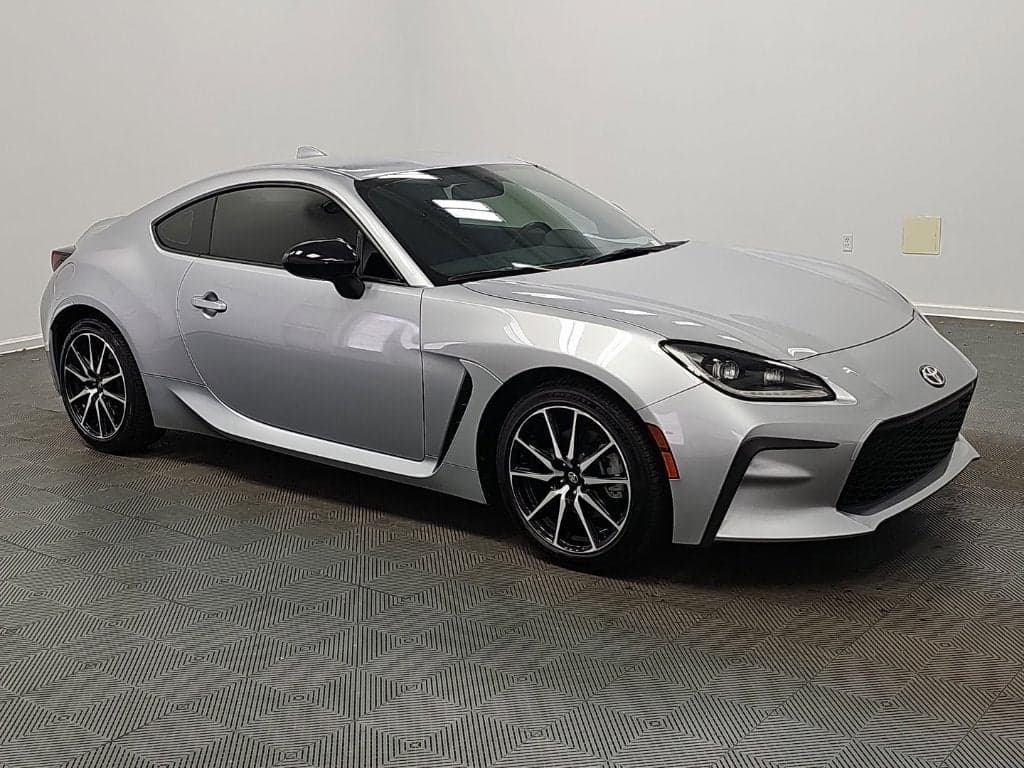 2023 Toyota GR86 Base — photo 1 of 5