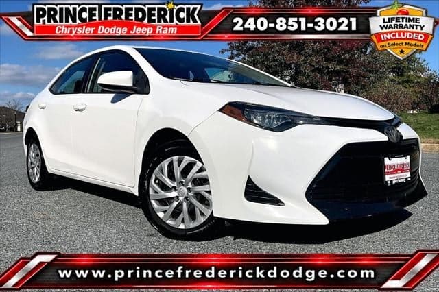 2019 Toyota Corolla LE — photo 1 of 5
