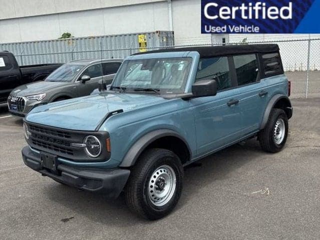 2022 Ford Bronco Base — photo 1 of 7